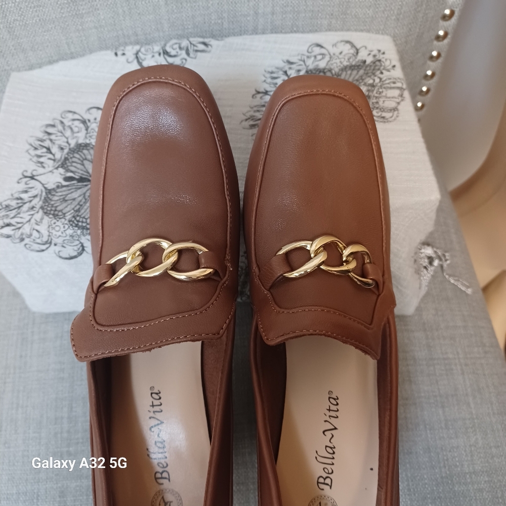 Bella Vita Brown and Gold Loafers Flats Size 9.m - Picture 10 of 15